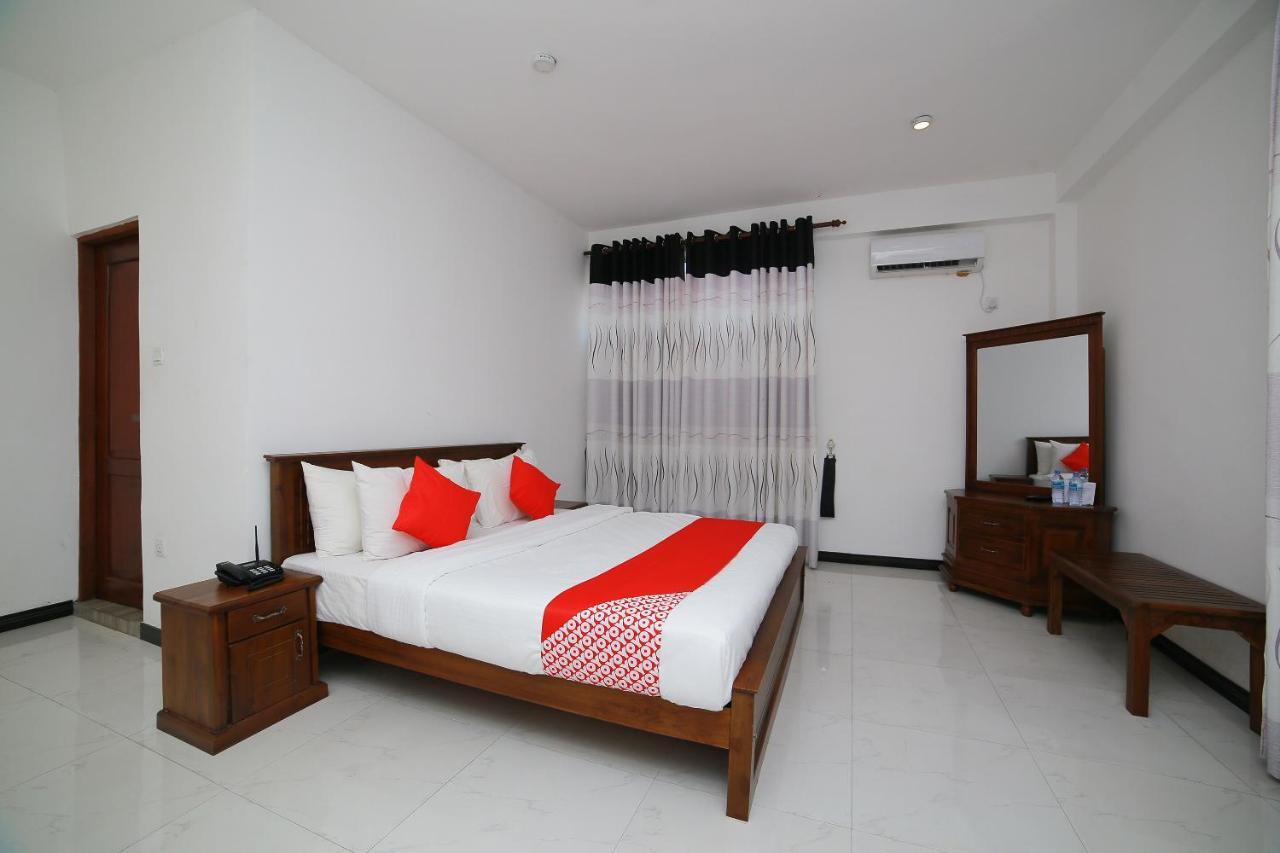 Oyo 278 Hotel Rivelka Kundasale Εξωτερικό φωτογραφία