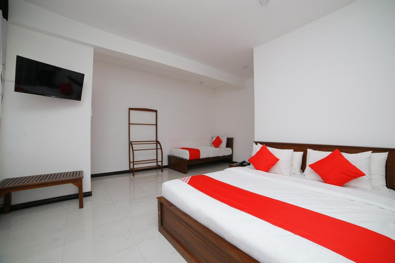 Oyo 278 Hotel Rivelka Kundasale Δωμάτιο φωτογραφία