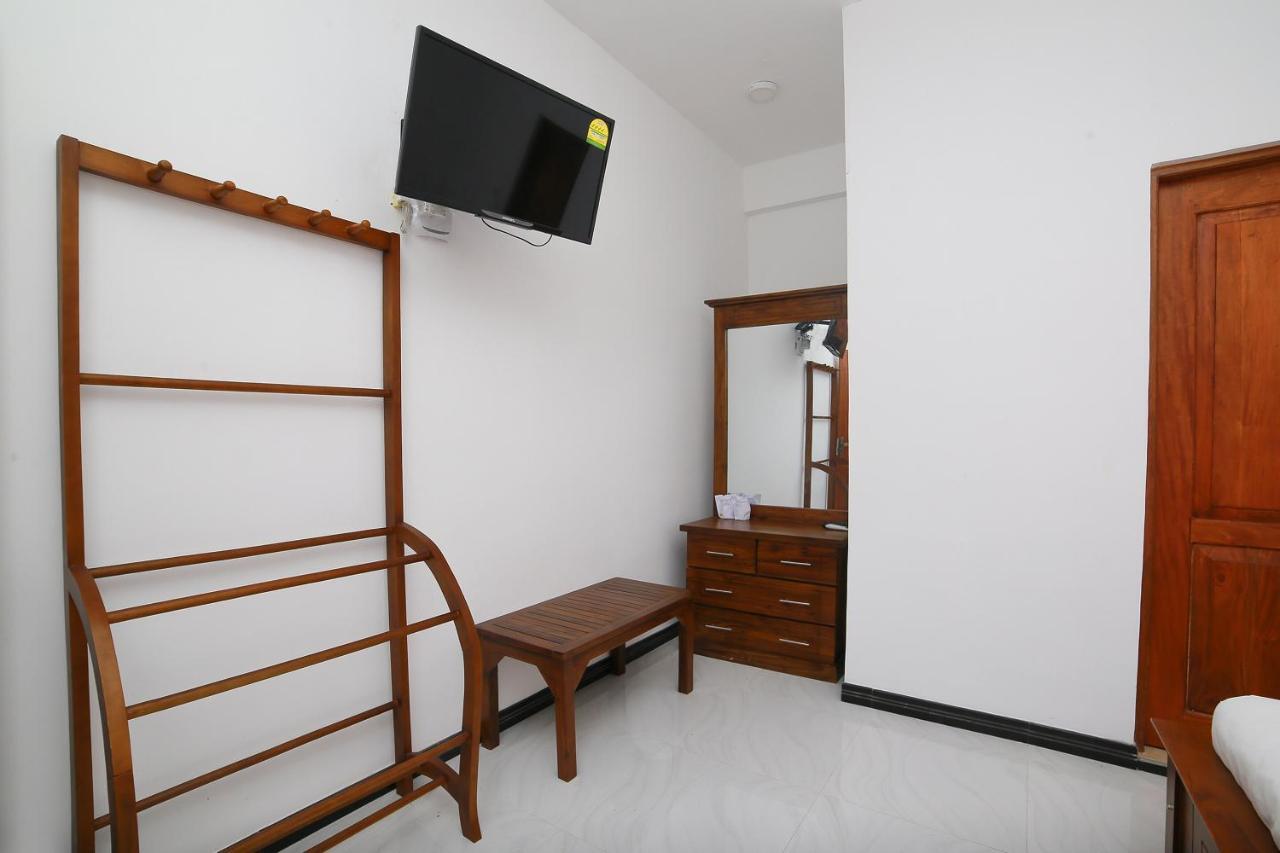Oyo 278 Hotel Rivelka Kundasale Δωμάτιο φωτογραφία