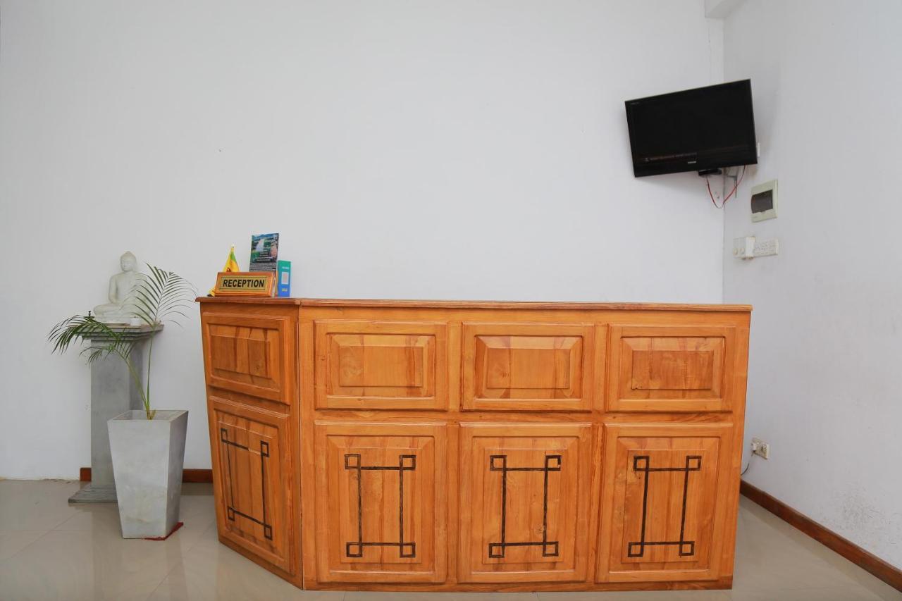 Oyo 278 Hotel Rivelka Kundasale Εξωτερικό φωτογραφία